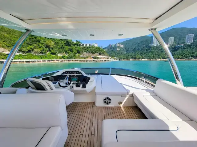 Sunseeker 86 Yacht