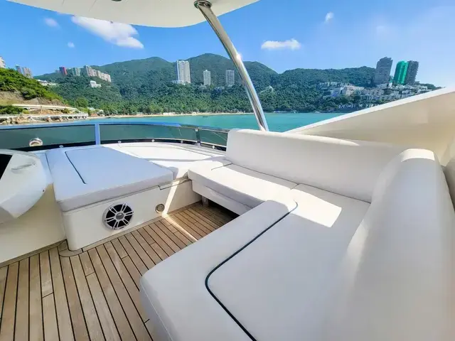 Sunseeker 86 Yacht