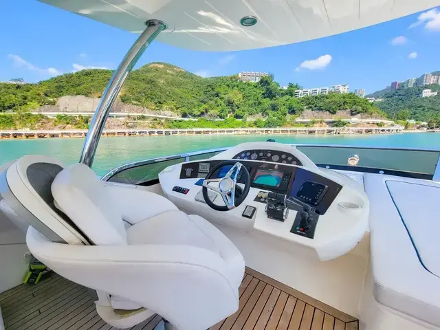 Sunseeker 86 Yacht