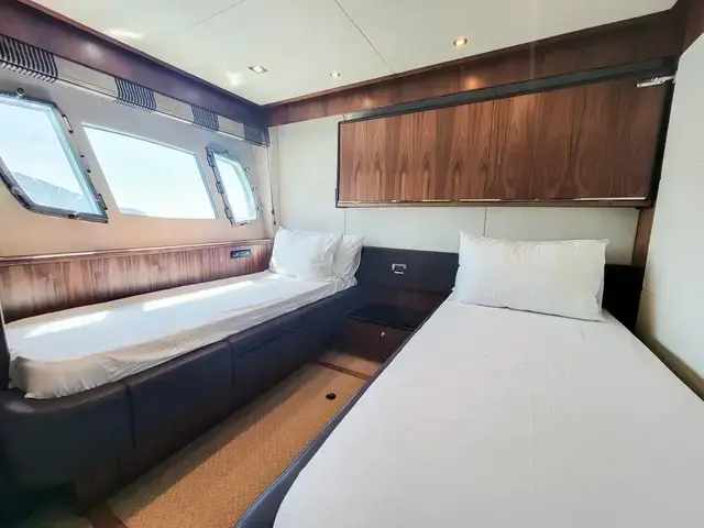 Sunseeker 86 Yacht