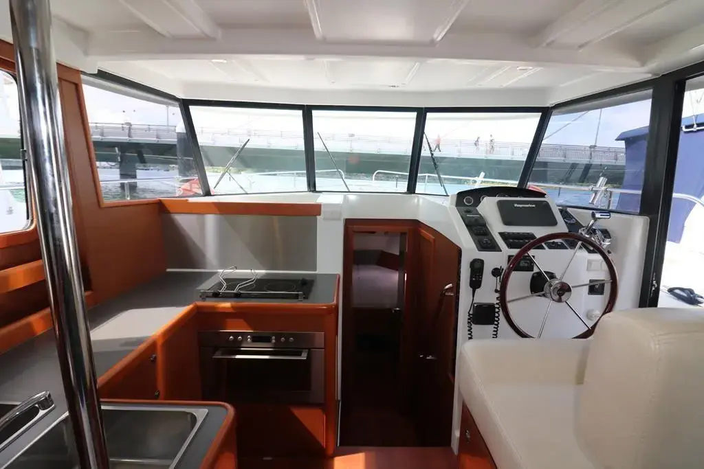 2014 Beneteau swift trawler 34