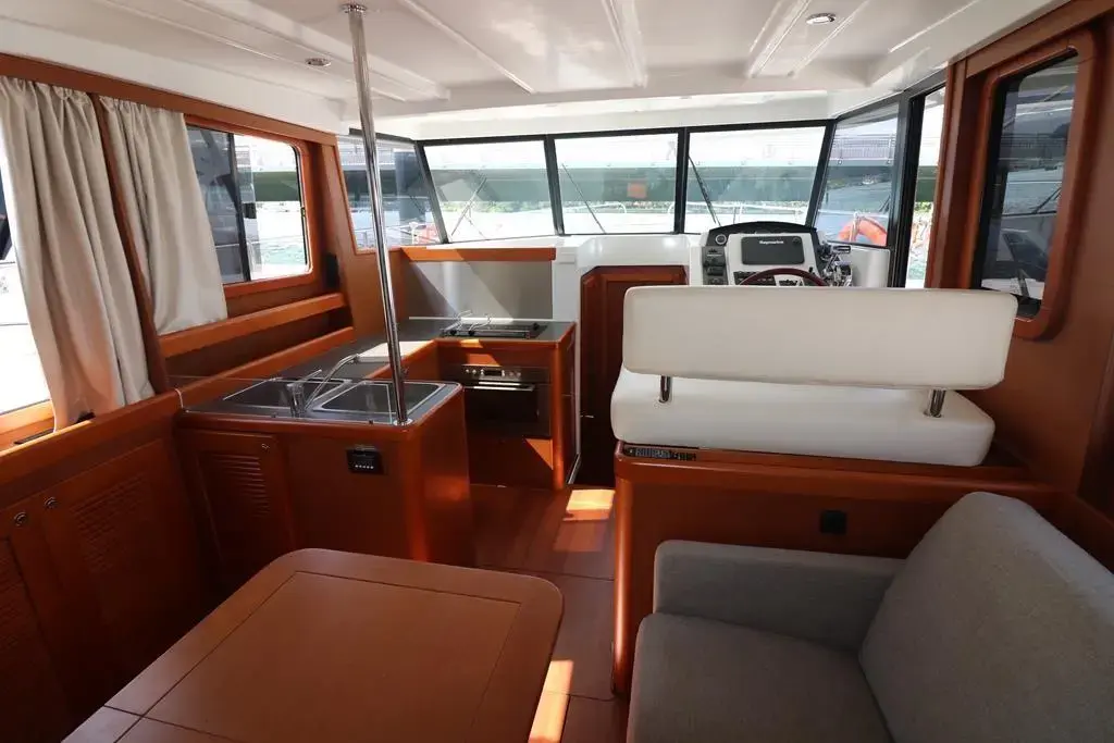 2014 Beneteau swift trawler 34