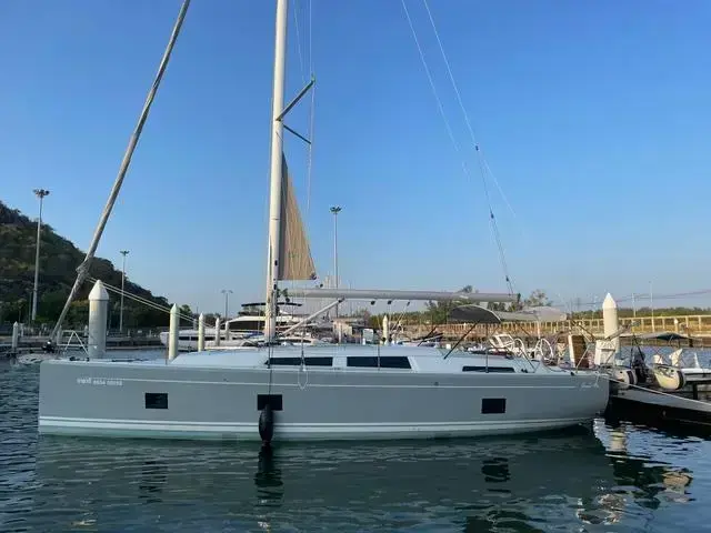 Hanse 418