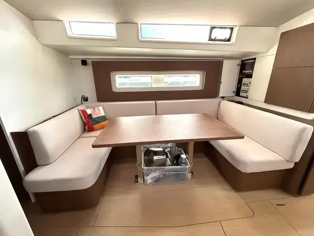 Beneteau Oceanis Yacht 54