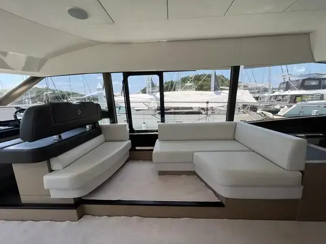 Prestige 590