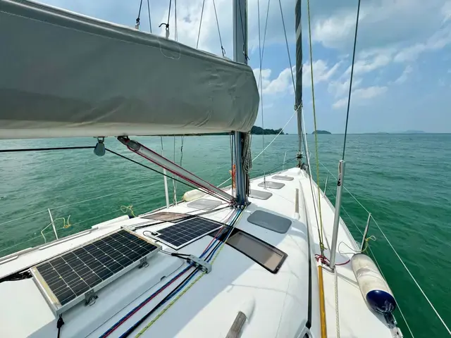 Beneteau Oceanis Clipper 393