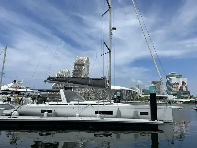 Beneteau Oceanis Yacht 54