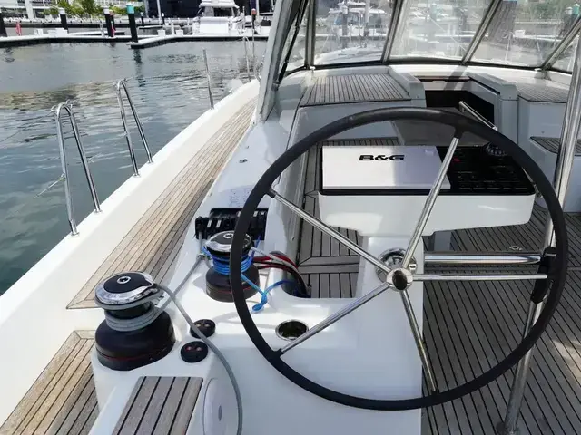 Beneteau Oceanis Yacht 54