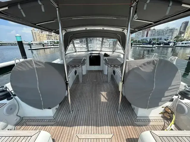 Beneteau Oceanis Yacht 54