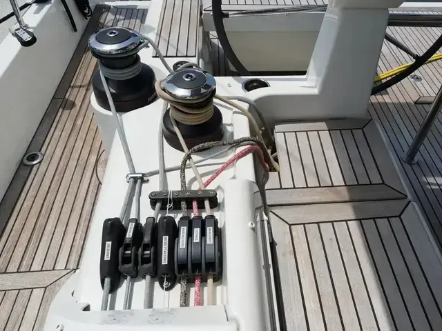 Beneteau Oceanis Yacht 54