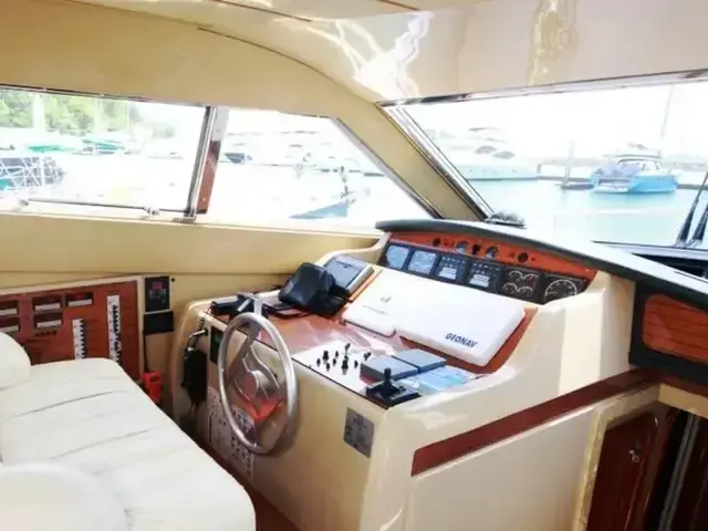 Ferretti Yachts 53