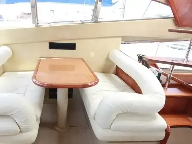 Ferretti Yachts 53