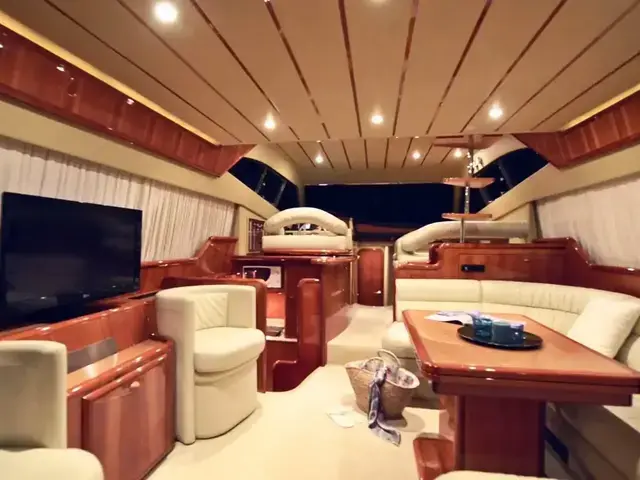 Ferretti Yachts 53