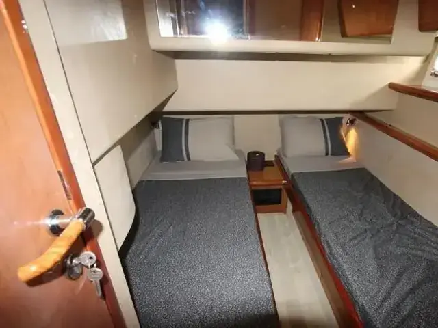 Ferretti Yachts 53