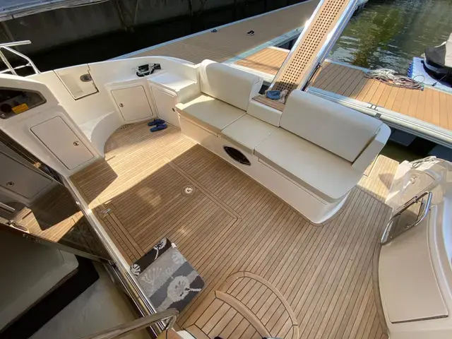 Azimut 48