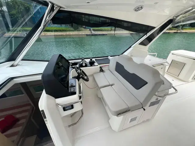 Aquila 36 Sport