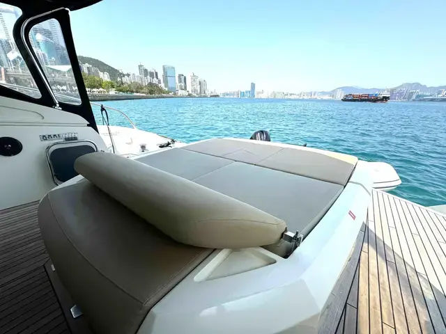 Azimut Atlantis 58