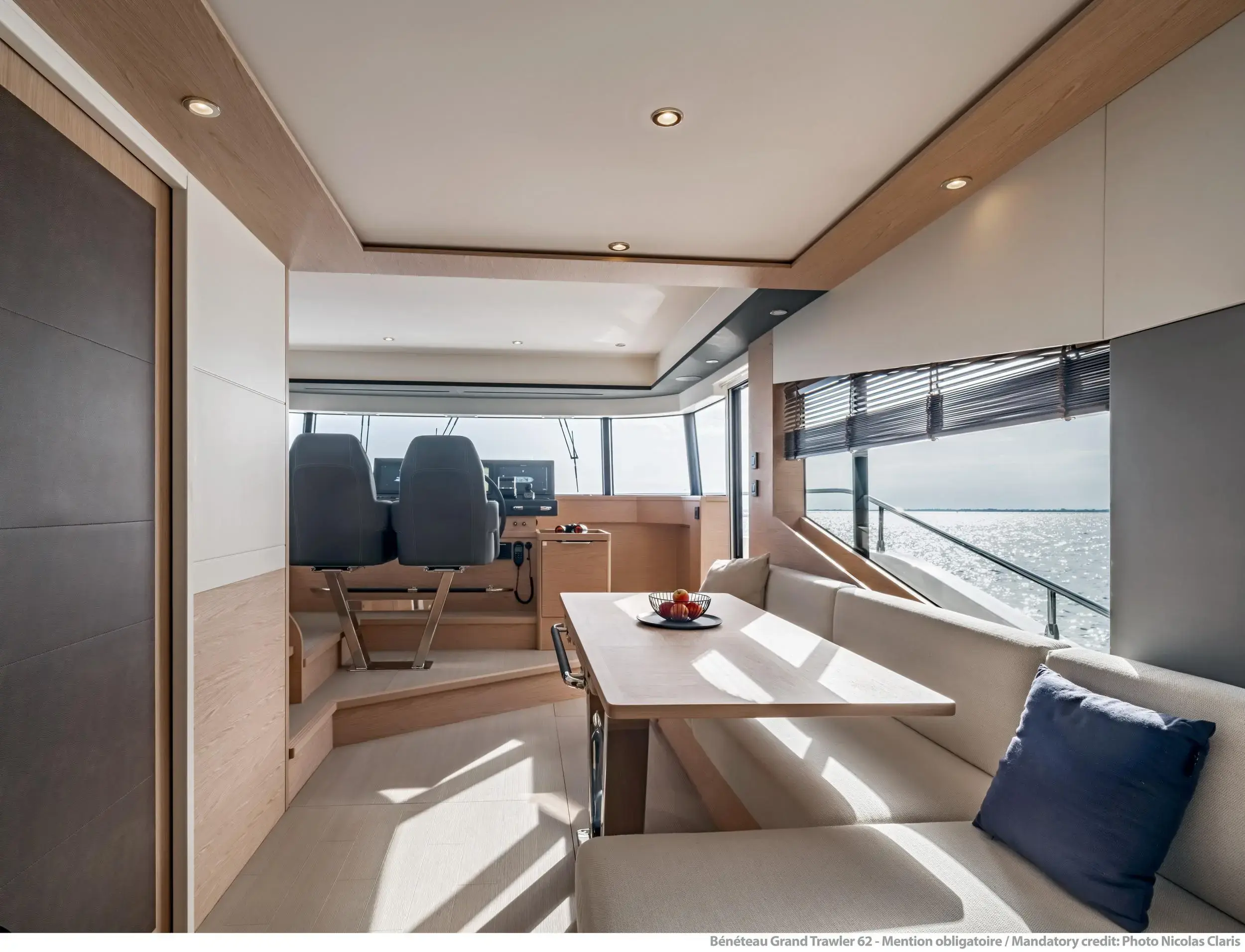 2022 Beneteau grand trawler 62