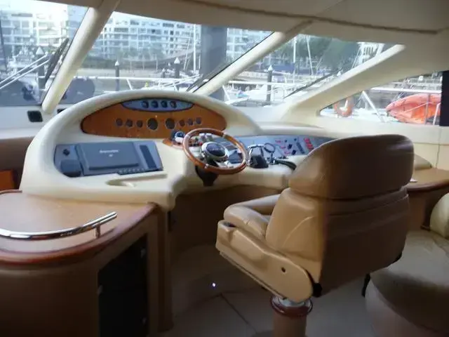 Azimut 62e