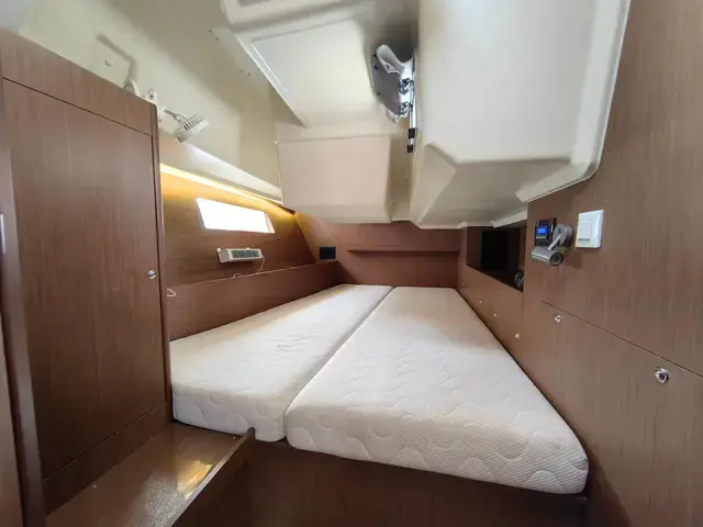 Beneteau Oceanis 41.1