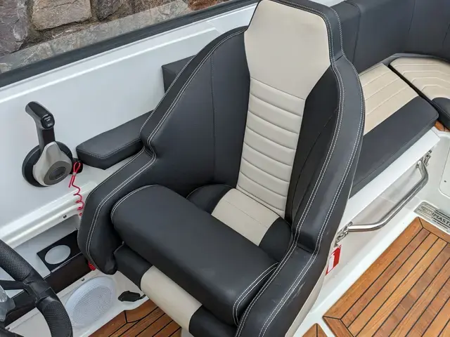 Finnmaster Day cruiser T6