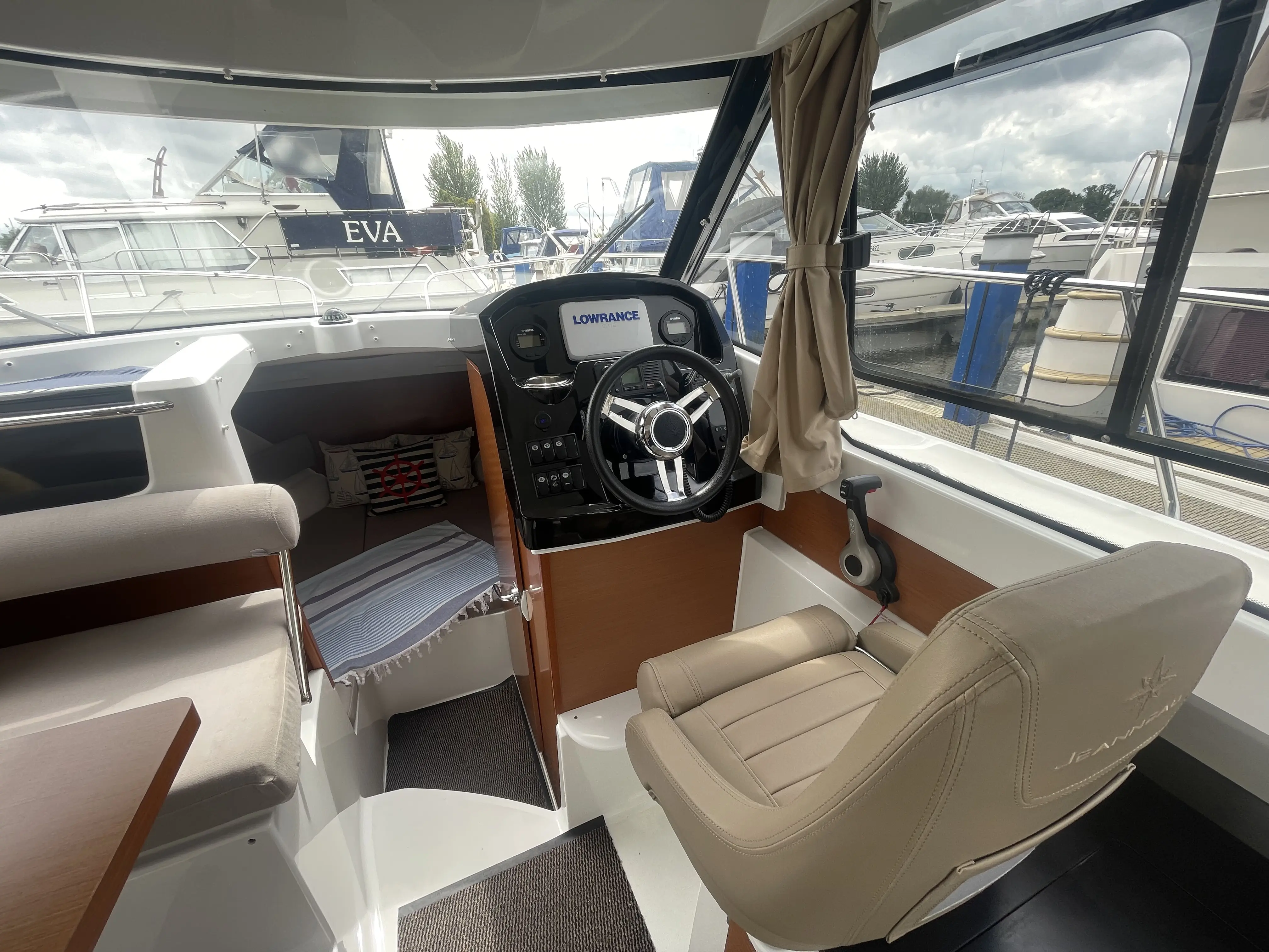 2017 Jeanneau merry fisher 795