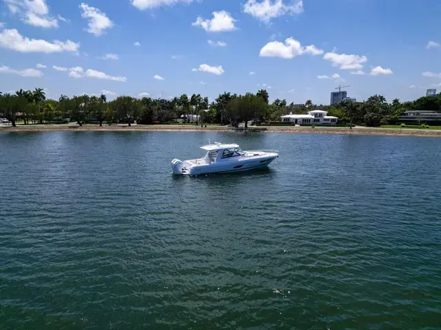 Intrepid Boats 438 Evolution