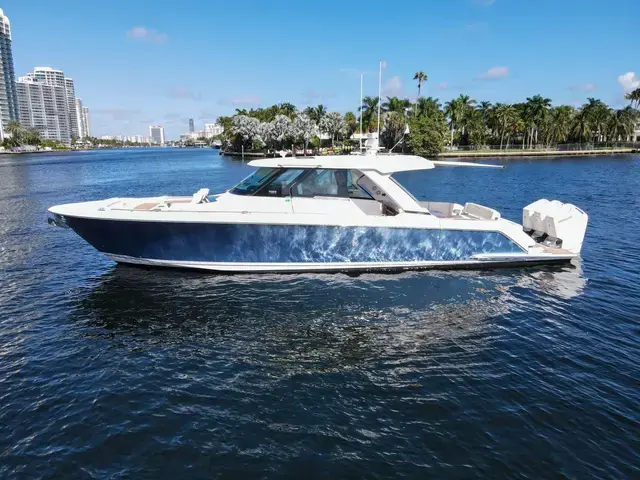 Tiara Yachts 48 Ls