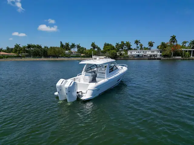 Intrepid Boats 438 Evolution