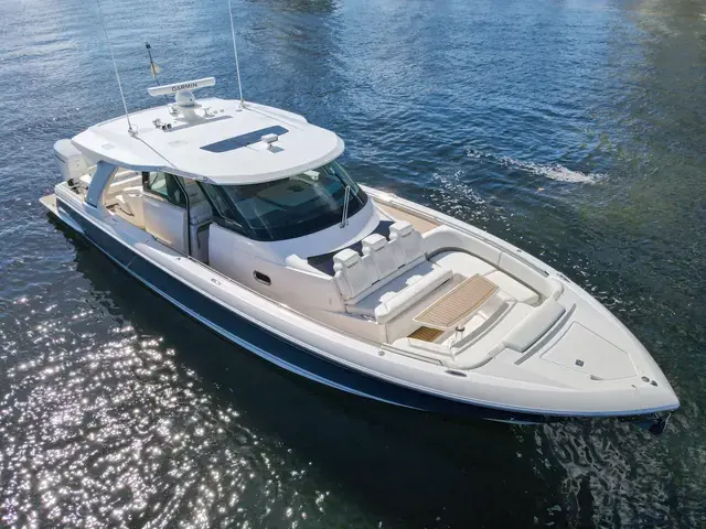 Tiara Yachts 48 Ls