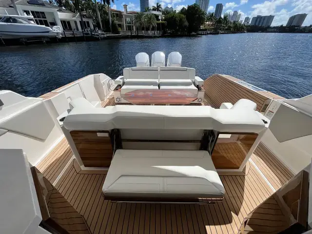 Tiara Yachts 48 Ls