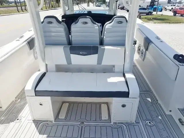 Robalo R360