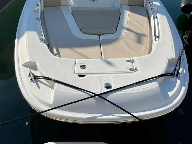 Boston Whaler 240 Dauntless