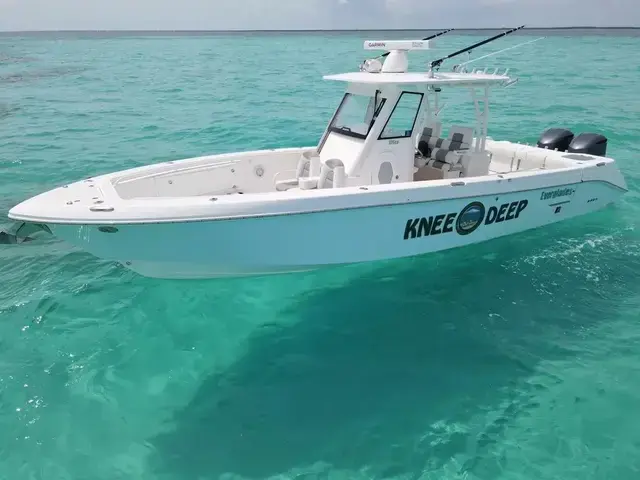 Everglades Boats 325 CC