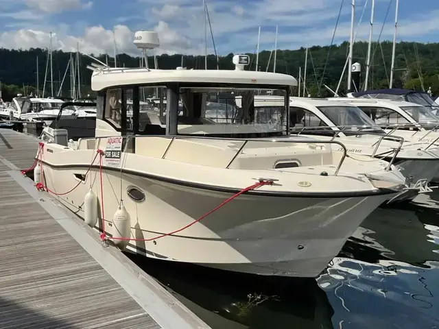 Quicksilver Captur 905 Pilothouse