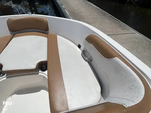 Bayliner Vr6