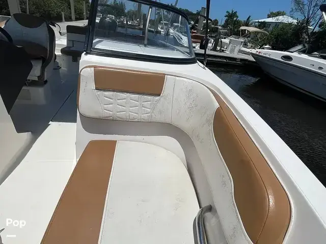 Bayliner Vr6