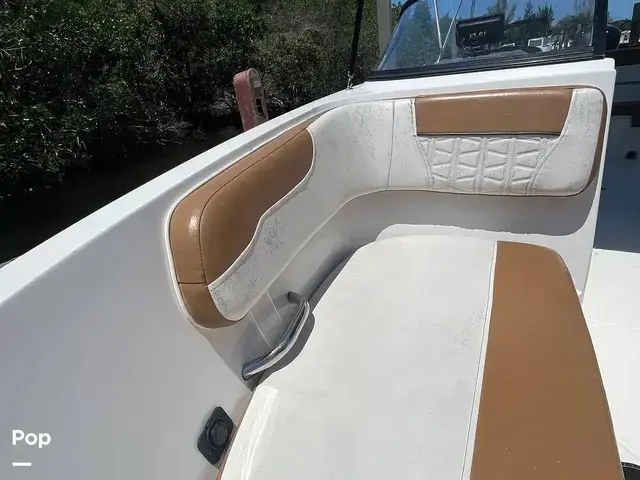 Bayliner Vr6