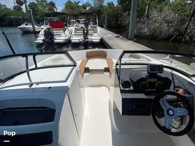 Bayliner Vr6