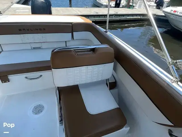 Bayliner Vr6