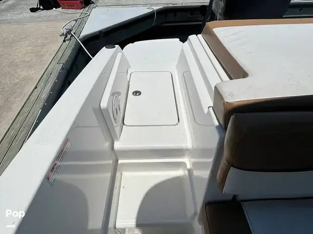 Bayliner Vr6