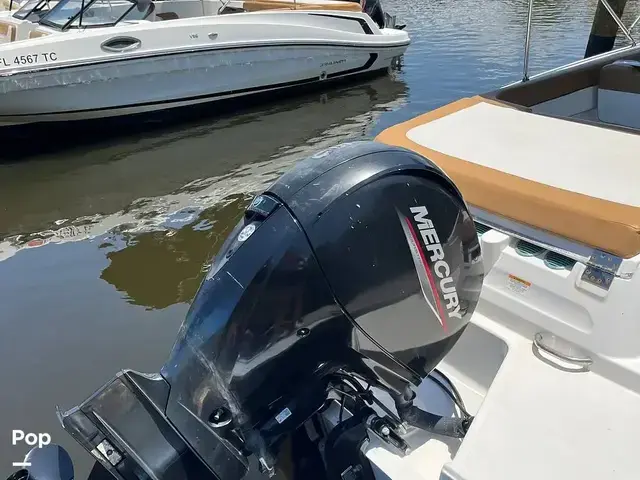 Bayliner Vr6