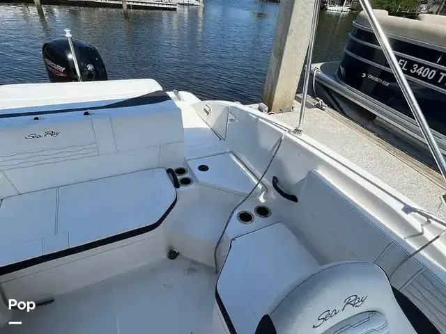 Sea Ray 210 SPX