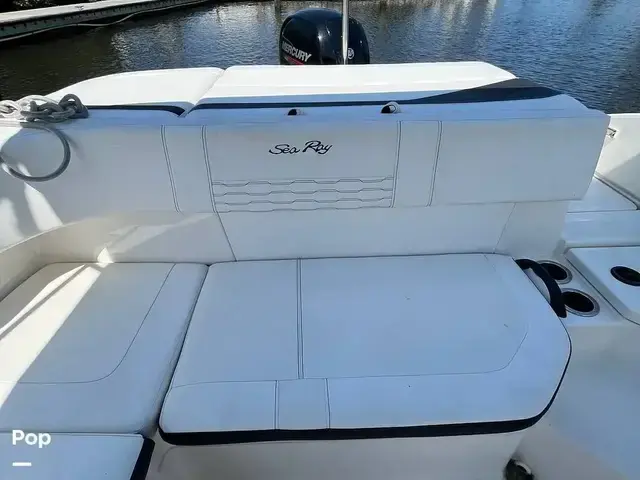 Sea Ray 210 SPX