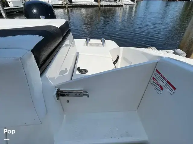 Sea Ray 210 SPX