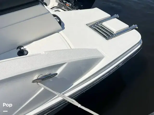 Sea Ray 210 SPX