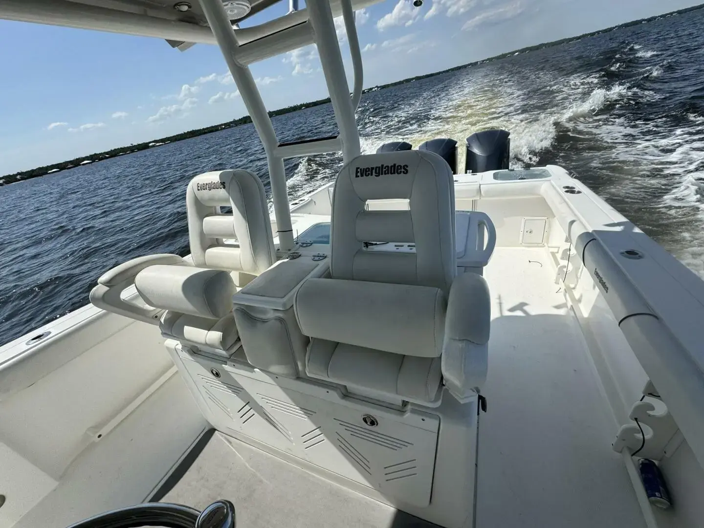 2008 Everglades Boats 350 cc