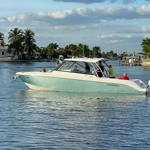 2019 Everglades Boats 340 DC