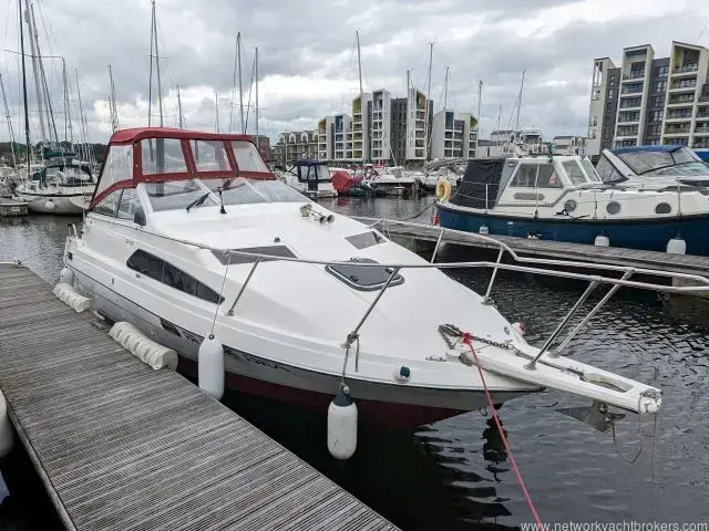 1990 Bayliner cierra 2700