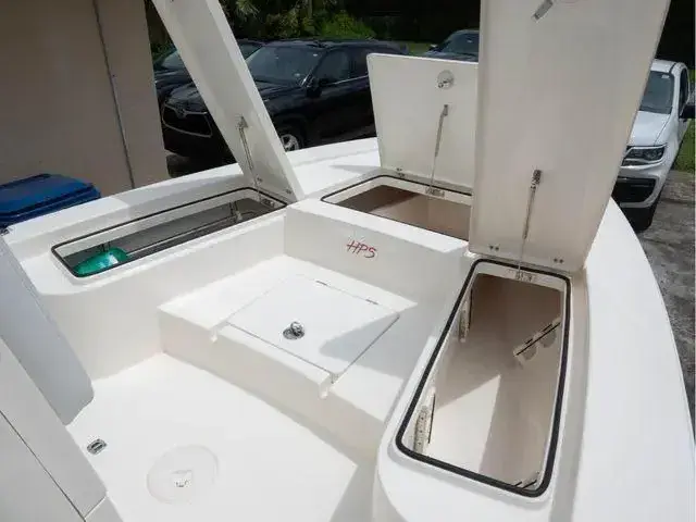 Pathfinder Boats 2300 HPS